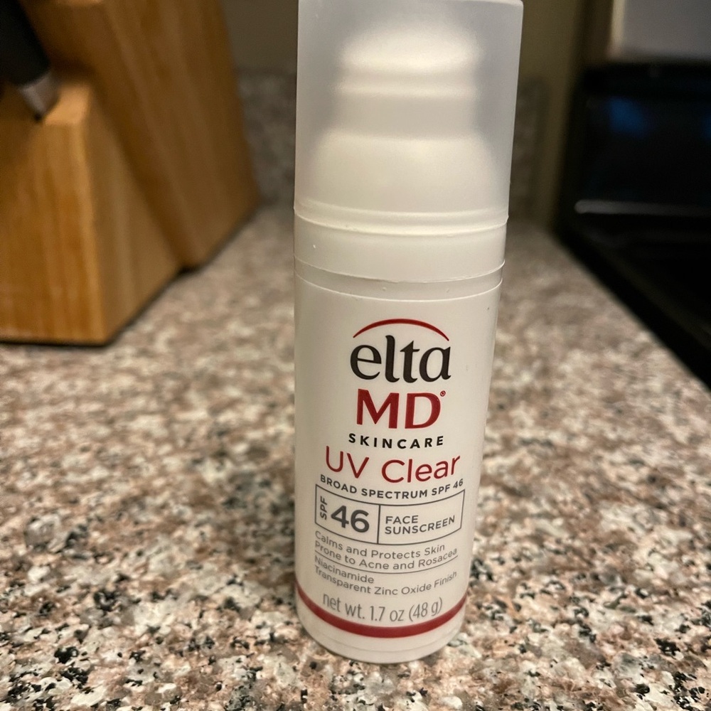 Elta MD UV Clear Sunscreen spf 46